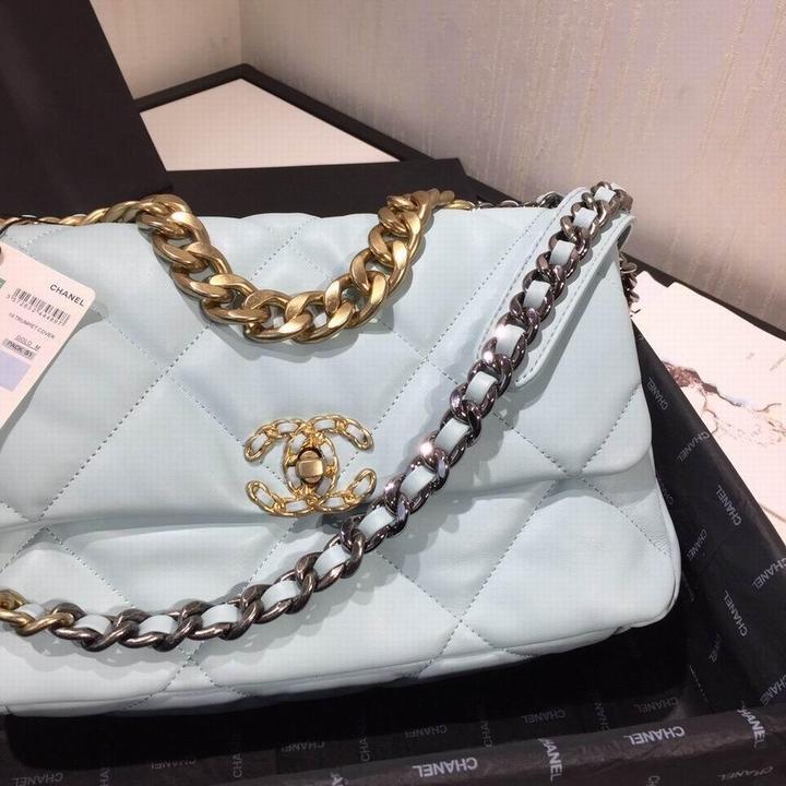 CHANEL - SAC À BANDOULIÈRE